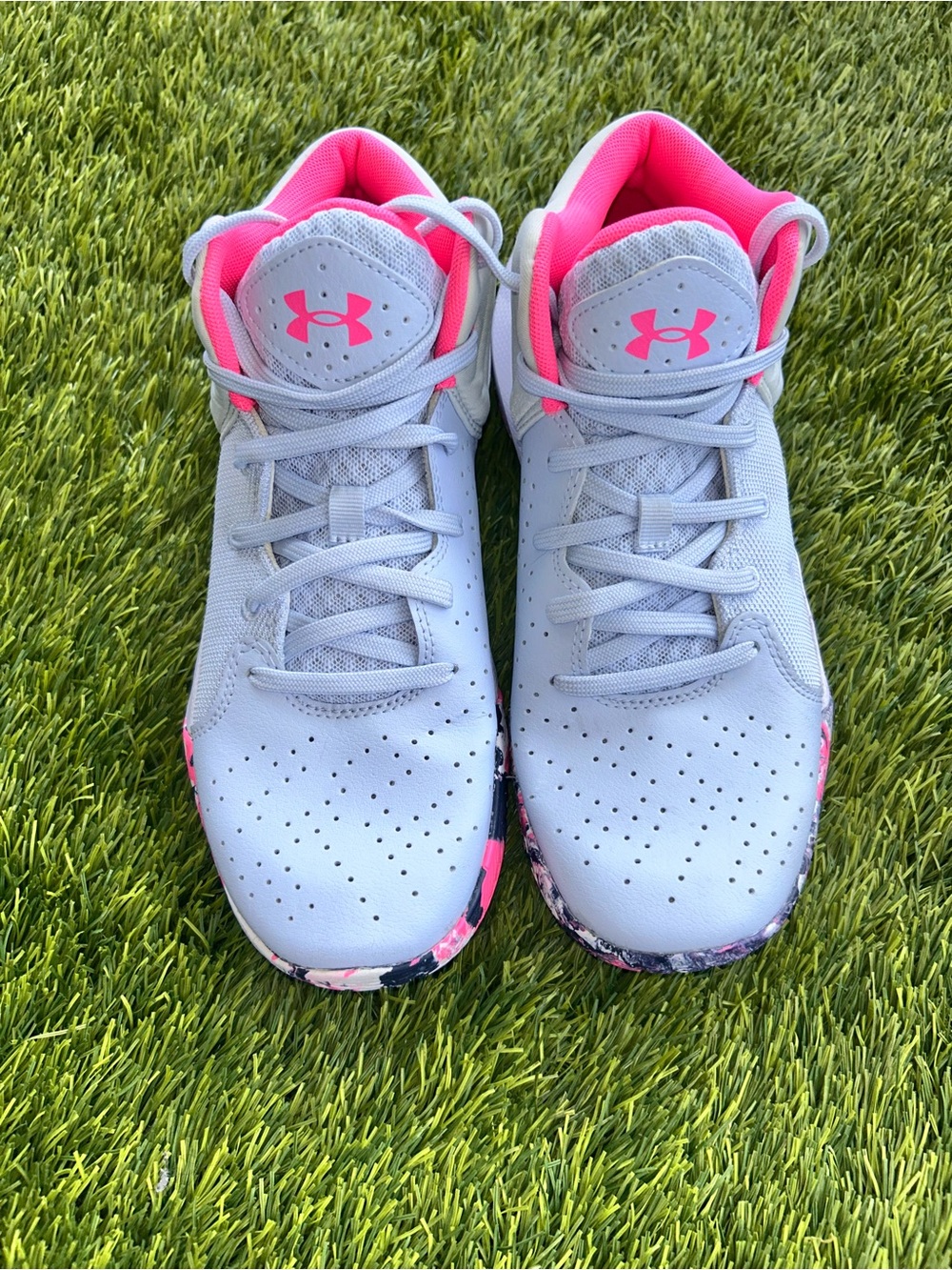 Under Armour baby blue and vibrant pink Athletic Shoes Accents basketball 04/22